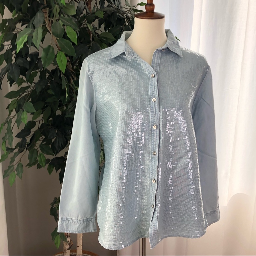 Chico’s Sz 2 Large Blouse Chambray Sequin Button D